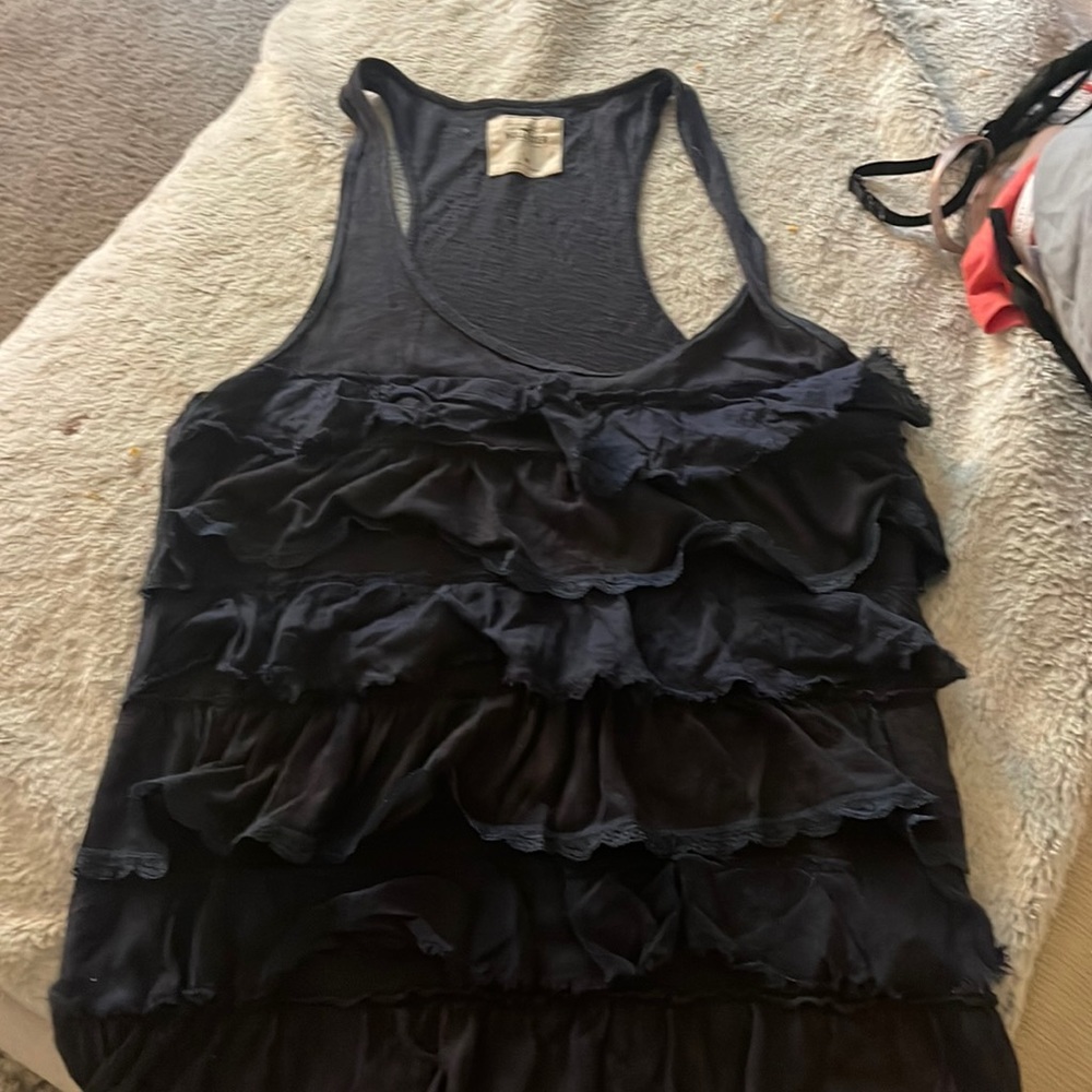 Navy ruffle hollister tank